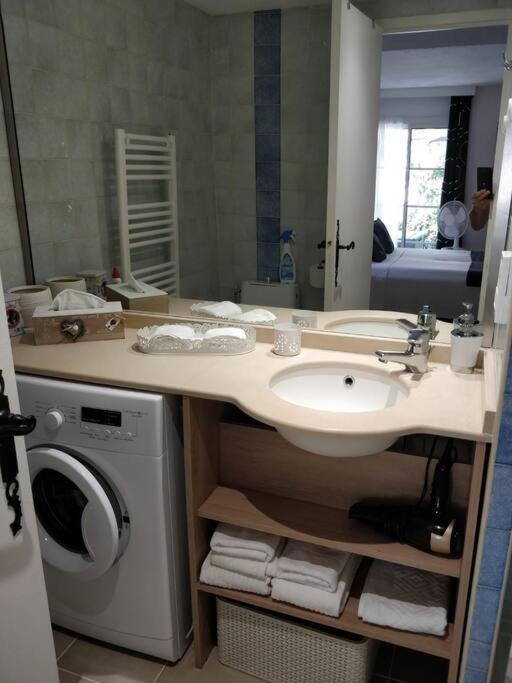 St Raphael 37M2, Piscine, Wifi, Commerces Mer 5Mn A Pieds Saint-Raphael (Var) Exterior foto